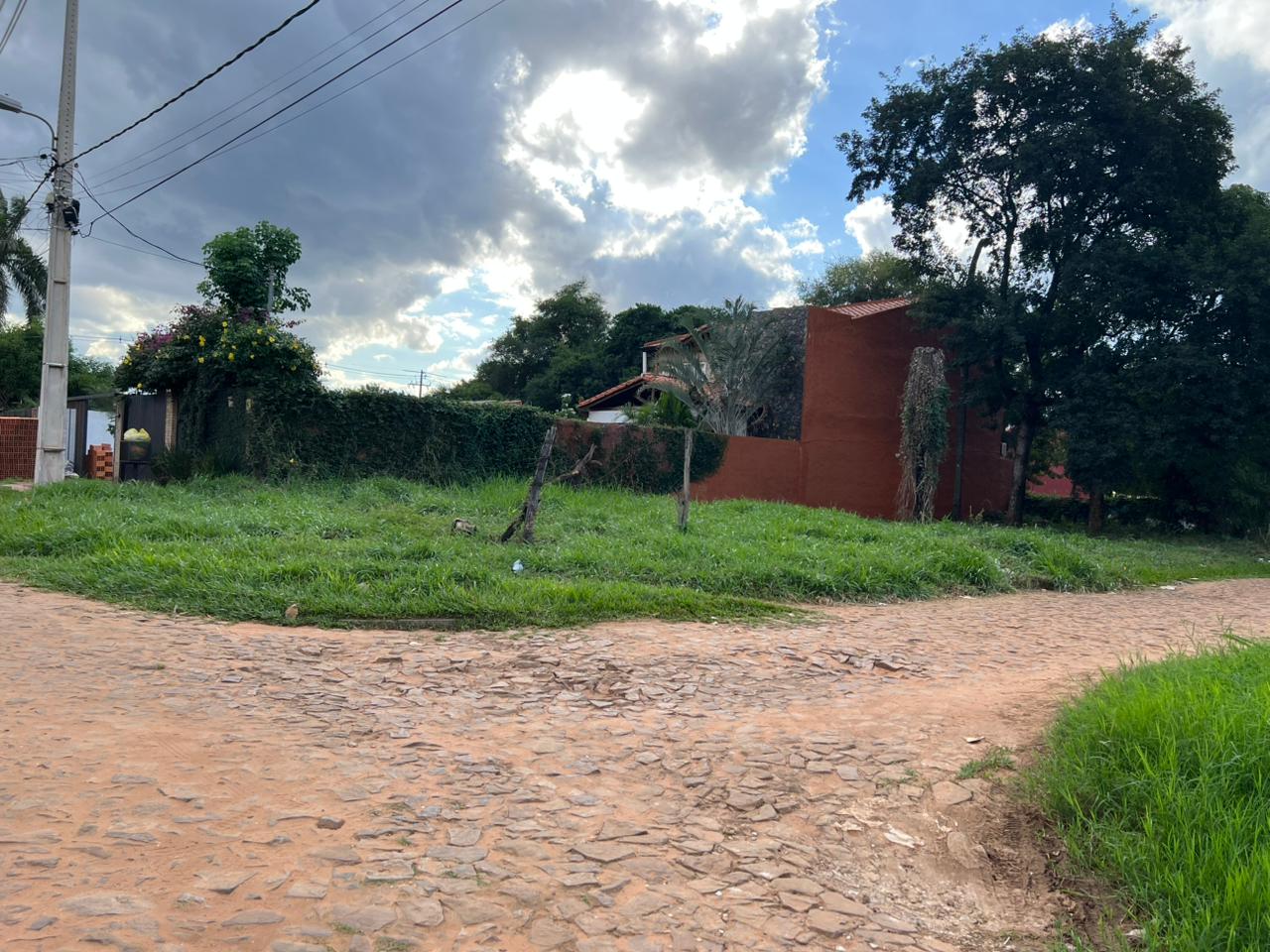 VENDO TERRENO EN ESQUINA (Luque) — foto 3