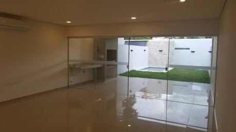 Alquilo Hermoso Duplex A Estrenar Zona Centro Paraguayo Japones