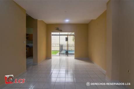 Alquilo Duplex En Lambare, Zona Canal 13