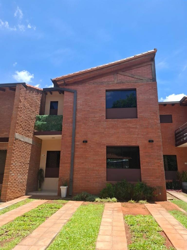 ALQUILO DUPLEX EN BARRIO CERRADO SAN LORENZO - LAGUNA GRANDE — foto 2