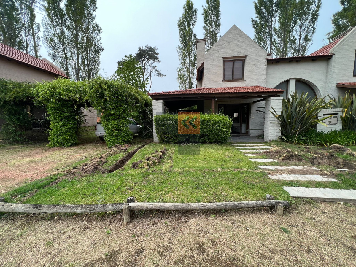 Barrio Privado. Parque Pinares. 2 dormitorios