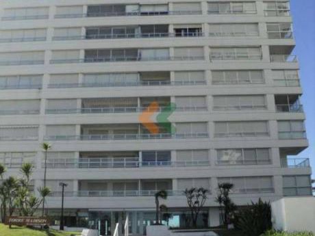 Apartamentos En Playa Mansa