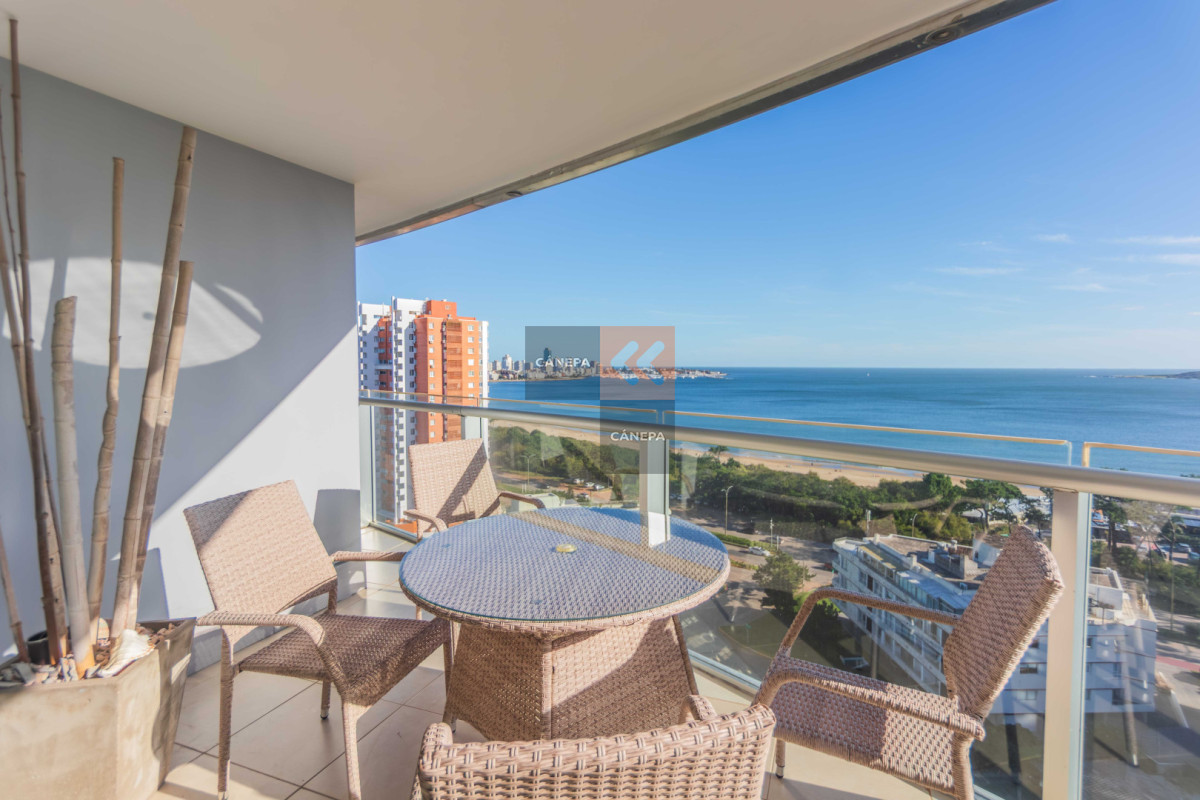 Departamento en venta con baja de precio en Playa Mansa