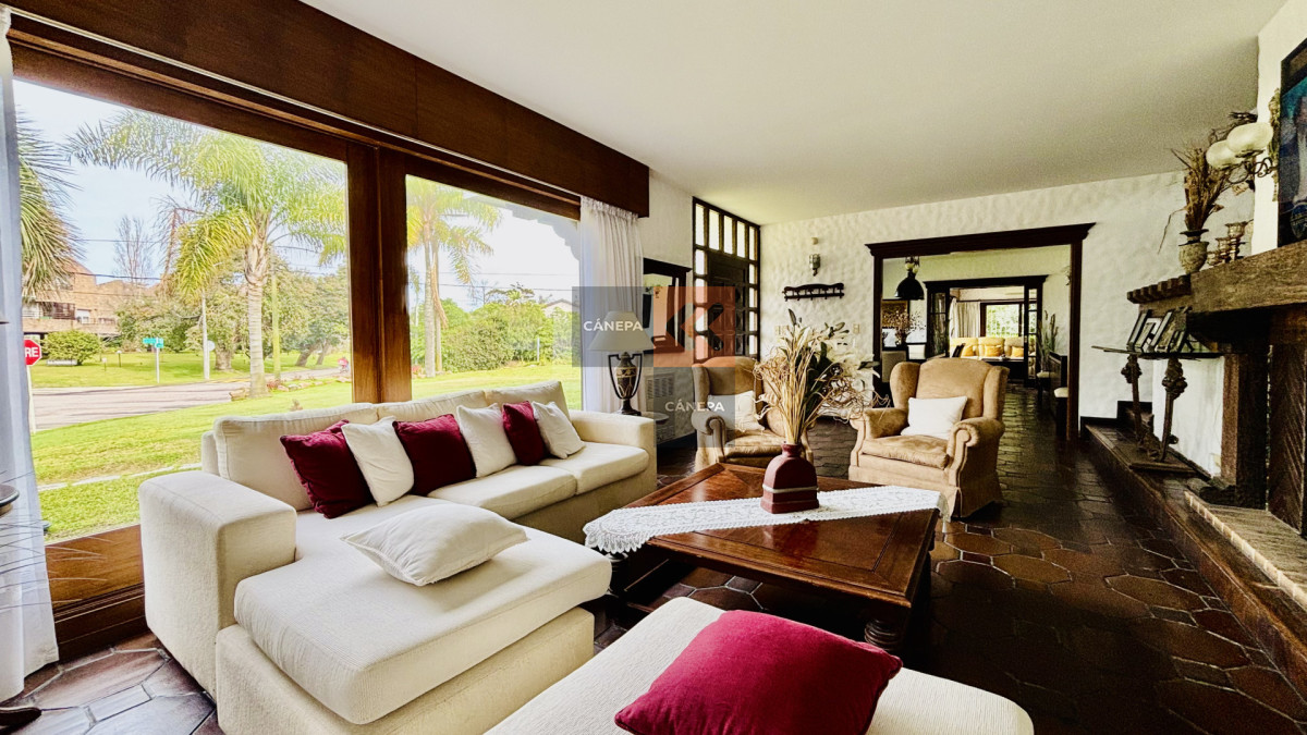 Casa en venta en Playa Mansa