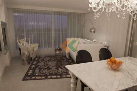 Cercano Al Punta Shopping, Apartamento Moderno Y Comodo. Excelentes Servicios Del Edificio.