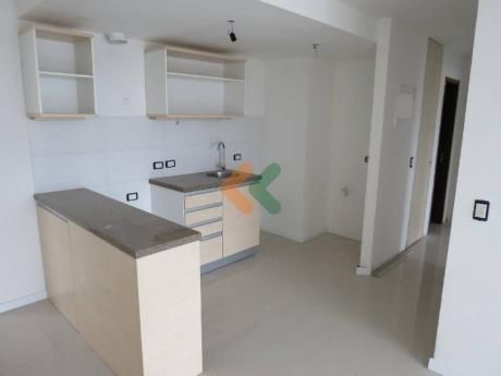 Apartamento En Piso Alto Con Vistas Al Parque