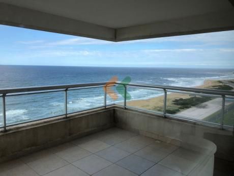 Increible Apartamento Con Vista Al Mar De 3 Dormitorios