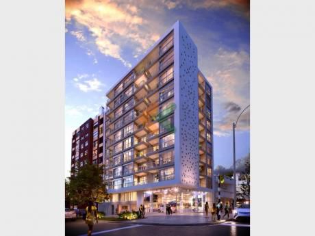 Excelente Apartamento En Tres Cruces. Edificio Ventura Tres Cruces II