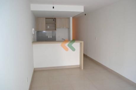 Alquiler De Monoambiente En Pocitos!