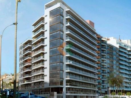 A Estrenar En Malvin, Edificio Lyra