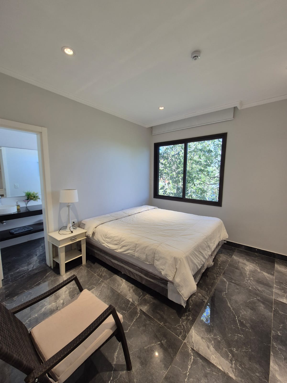 VENDO IMPONENTE CASA EN  CONDOMINIO EN  SAN BERNARDINO CON VISTA AL LAGO — foto 3