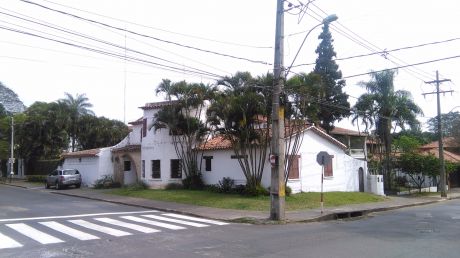 Casa En Barrio Herrera.