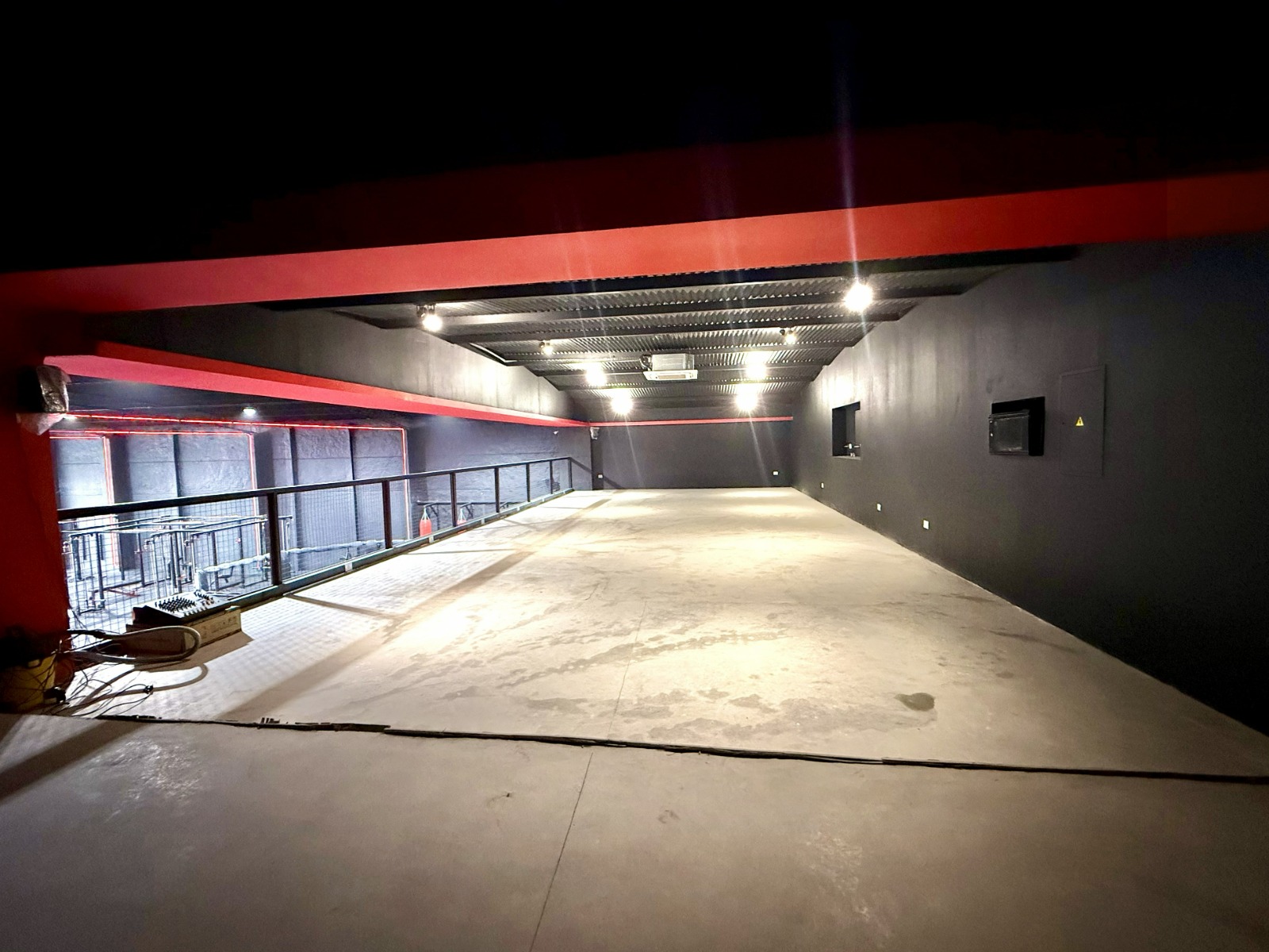 OPORTUNIDAD DE NEGOCIO E! LOCAL COMERCIAL DE 106 mts². FRENTE AL MULTIPLAZA. — foto 3