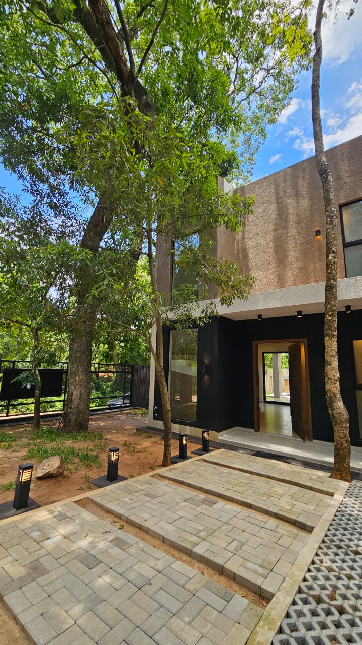 VENDO Casa de lujo en venta en San Bernardino — foto 3
