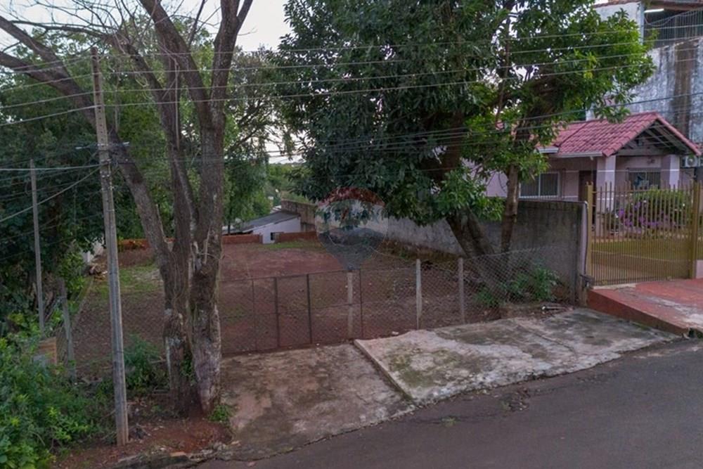 EN VENTA TERRENO EN CIUDAD DEL ESTE IDEAL PARA DUPLEX — foto 3