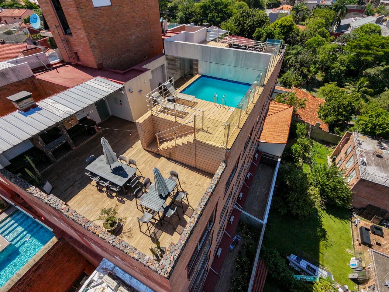 EN VENTA PENTHOUSE CON PISICINA Y QUINCHO PROPIO EN MBURUCUYA — foto 2