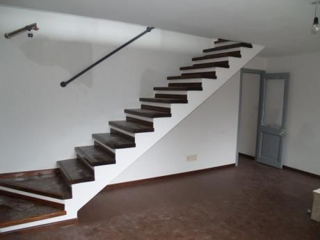 Sólida, Buena Presencia, Para Empresa C/ Opción Vivienda