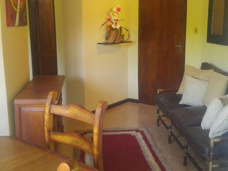 Alquilo 2 Departamentos. Amueblado Y Equipado. Zona Shopping Pinedo U.n.a