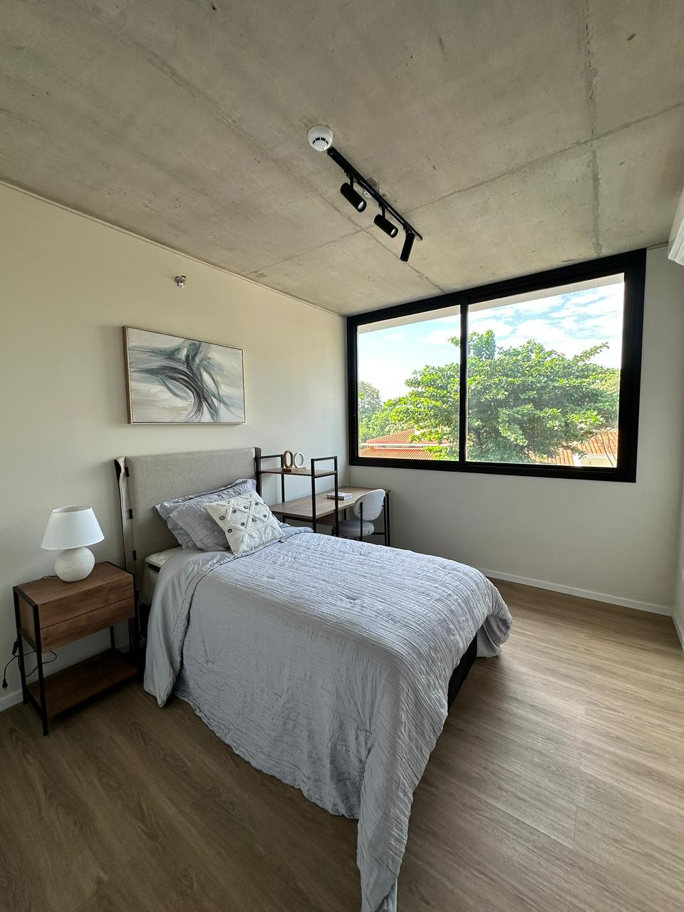 Vendo Hermoso Departamento En Los Laureles — foto 3