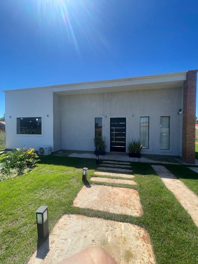 CASA EN VENTA EN SAN BERNARDINO CONDOMINIO PUERTA DEL LAGO FULL AMOBLADA — foto 2