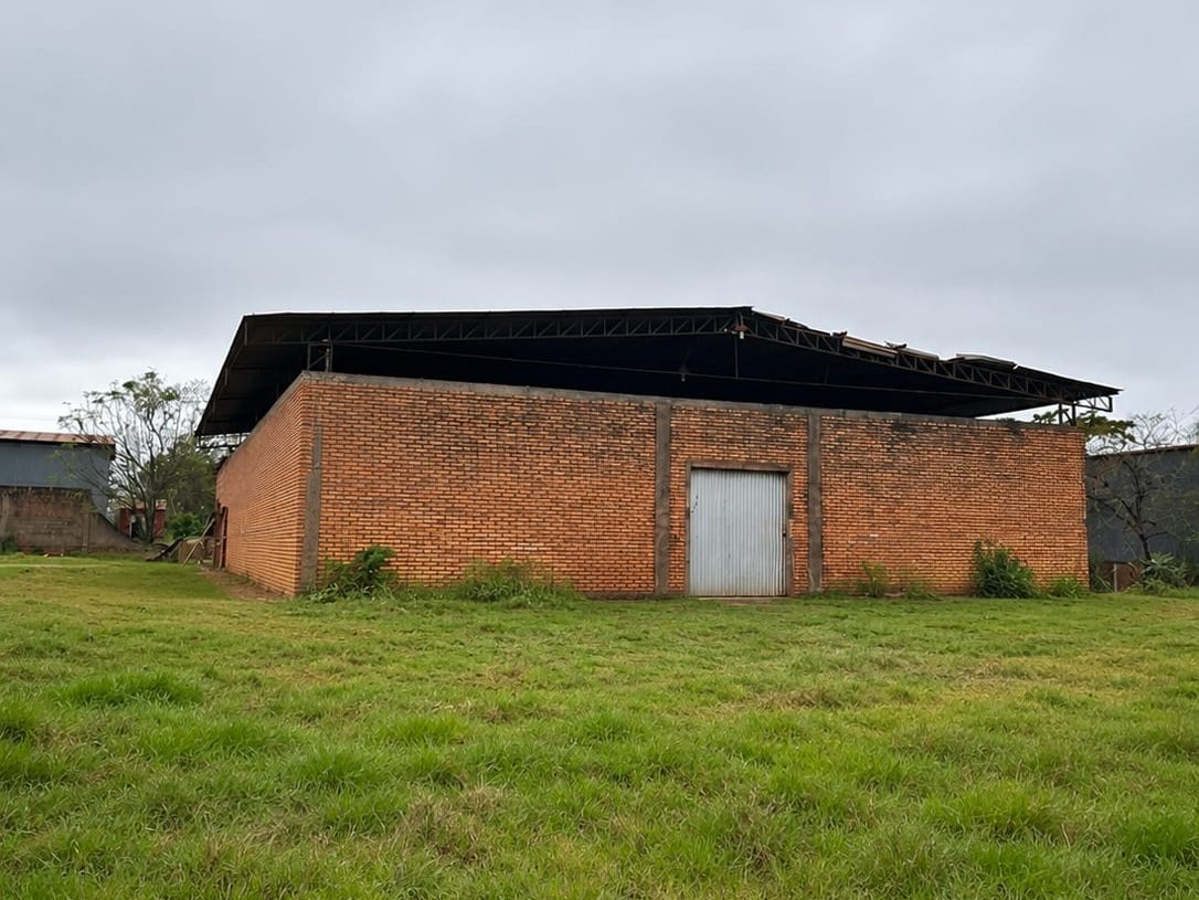 VENDO DOS TINGLADOS EN BELLA VISTA NORTE - AMAMBAY — foto 2