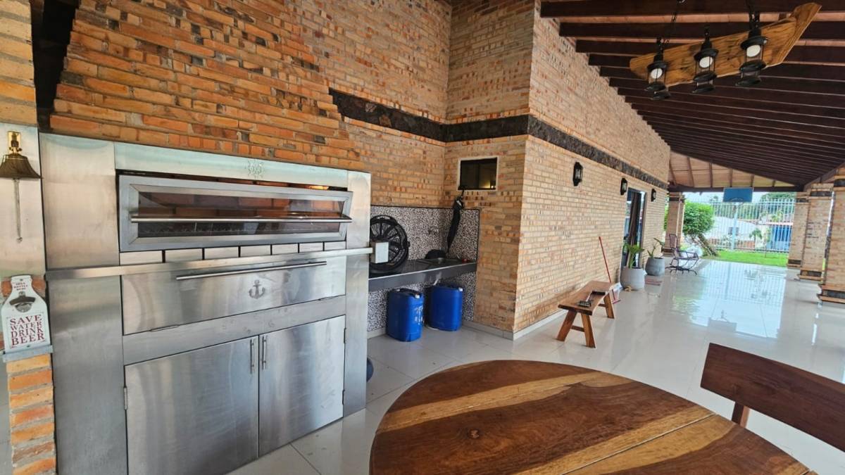 EN VENTA | HERMOSA CASA EN CAPIATÁ — foto 3