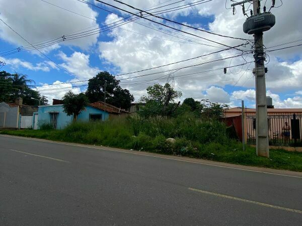 VENDO TERRENO DE 379M2 EN LAURELTY LUQUE. — foto 2