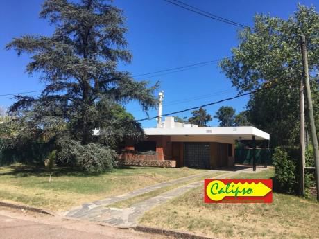 Casa - 3 Dormitorios - Atlantida - Inmobiliaria Calipso