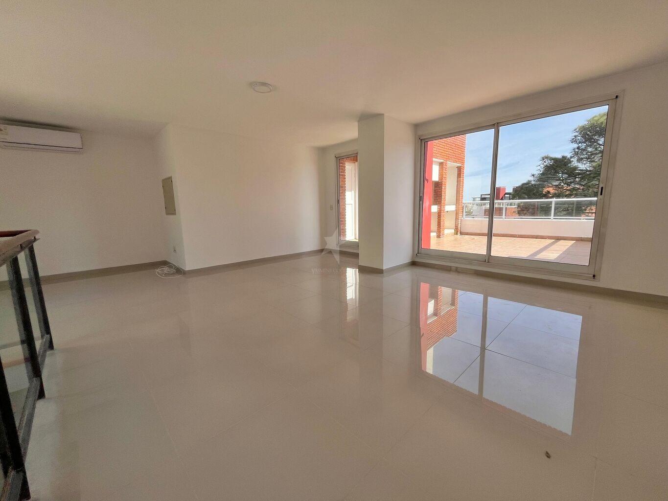 ALQUILER APTO BILÚ CARRASCO- 2 DORM DÚPLEX TERRAZA PARRILLERO 2GGE · Foto 6