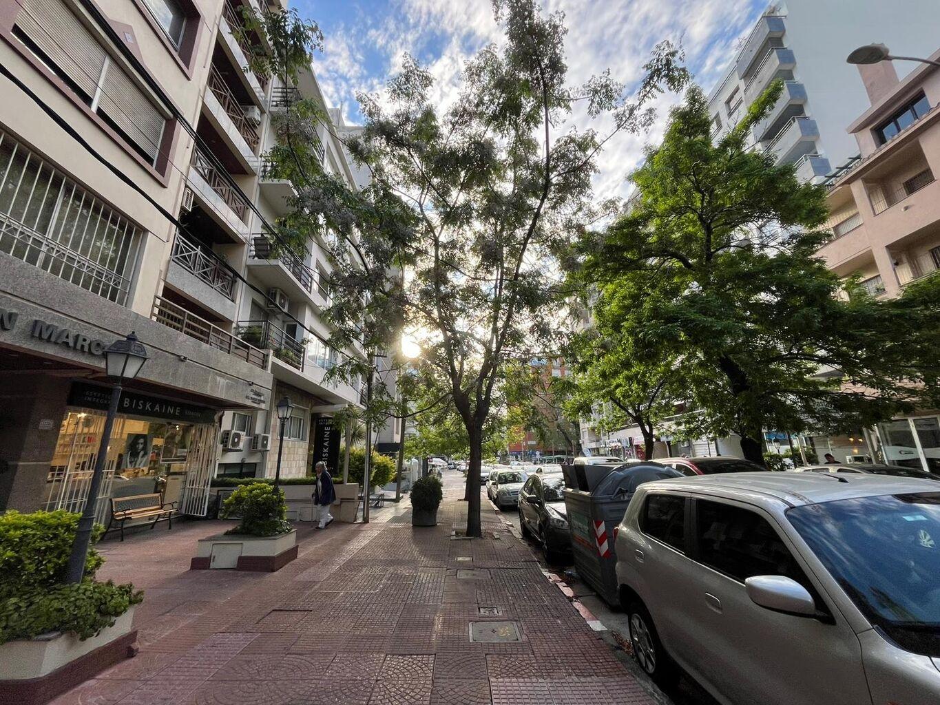ALQUILER APTO POCITOS 3 DORM, 2 BAÑOS 3GGE