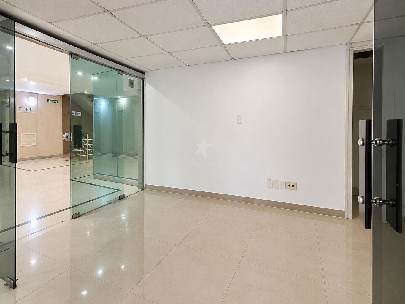 ALQUILER OFICINA CENTRO 6 AMBIENTES - COCINA - 2 BAÑOS · Foto 7