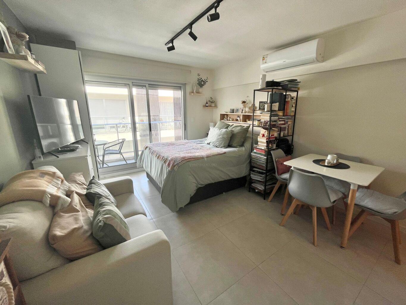 ALQUILER MONOAMBIENTE POCITOS CON TERRAZA · Foto 11