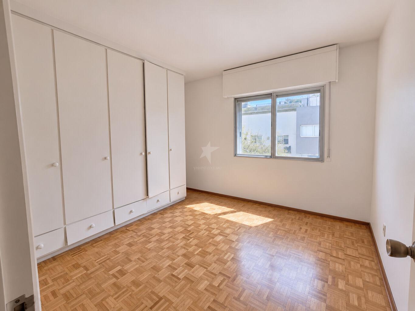 Alquiler apto Ciudad Vieja 3 dorm 2 baños tza gge fijo · Foto 5