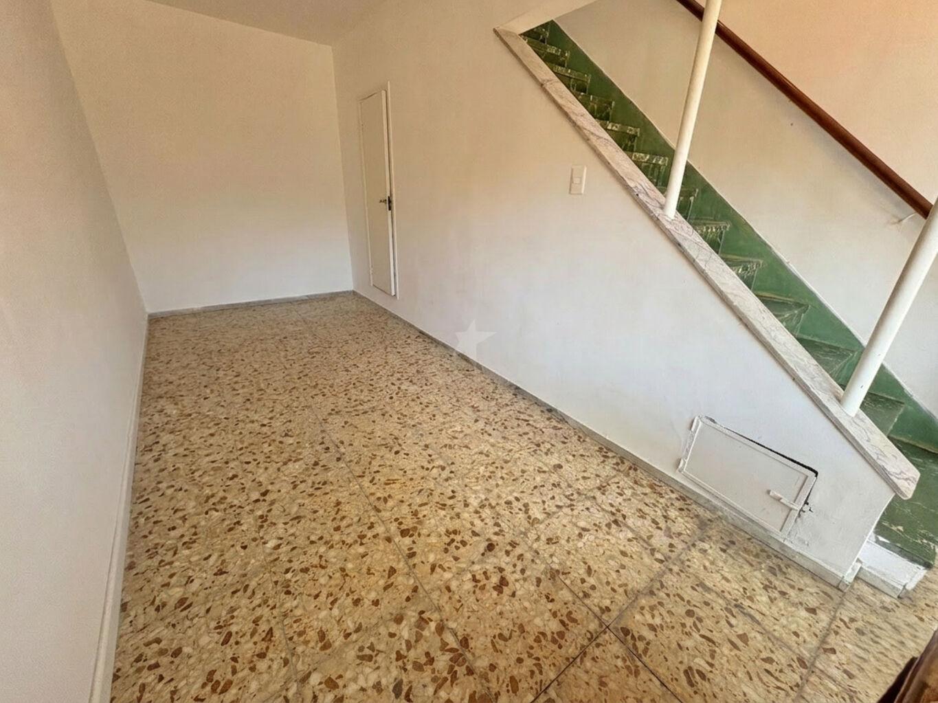 VENTA CASA POCITOS NUEVO 2 DORM - SERVICIO - 2 BAÑOS - AZOTEA C/ PARRILLERO