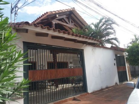 Casa En Venta Entre 2do Y 3er Anillo Av. Mutualista
