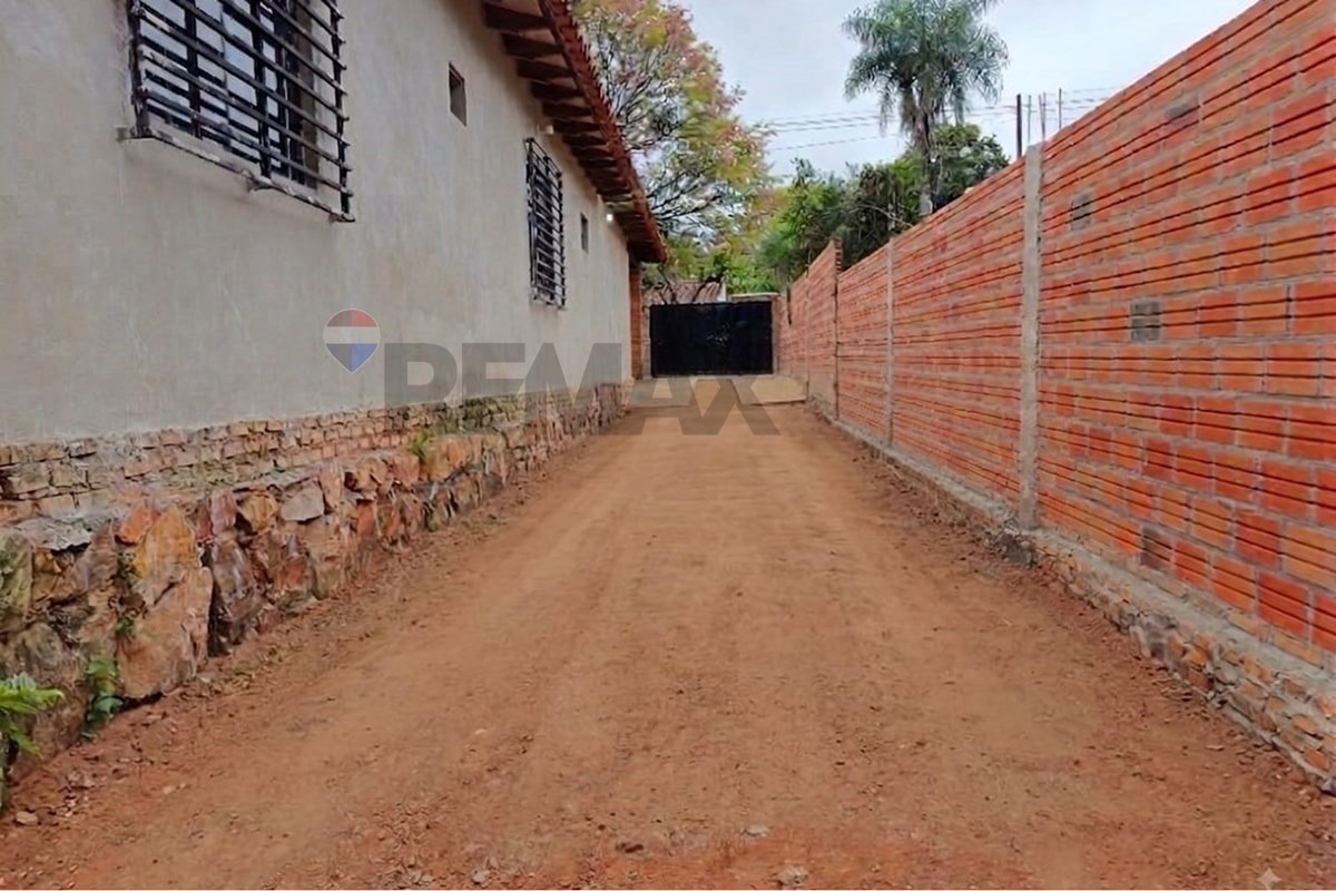 Casa - Alquiler - Ñemby, Central, Paraguay — foto 3