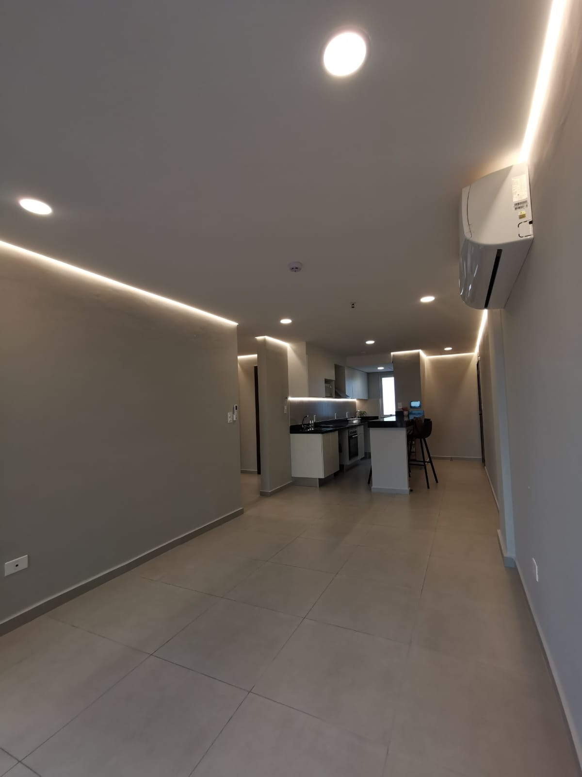ALQUILO DPTO EN LOS LAURELES – EDIFICIO COMARCA — foto 3