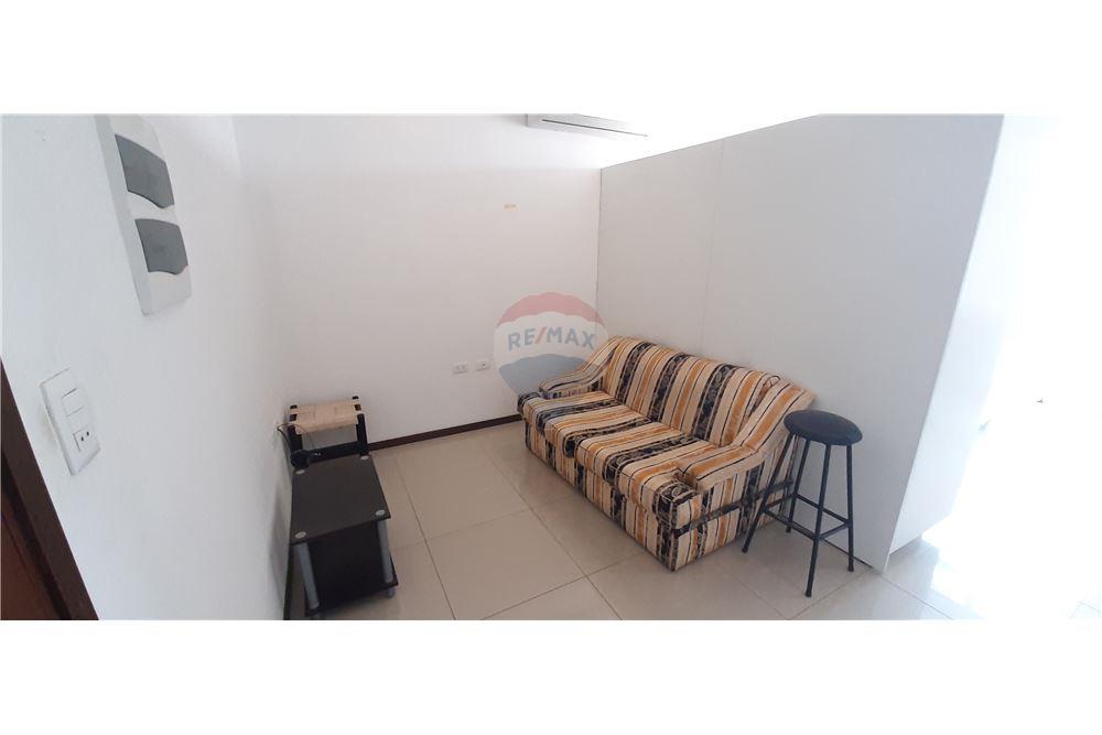 Vendo Monoambiente Amoblado en Asunción Villa Morra — foto 3