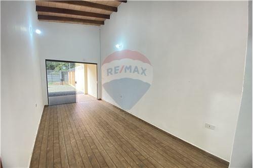 ALQUILO CASA DE TRES HABITACIONES EN SAN LORENZO — foto 3