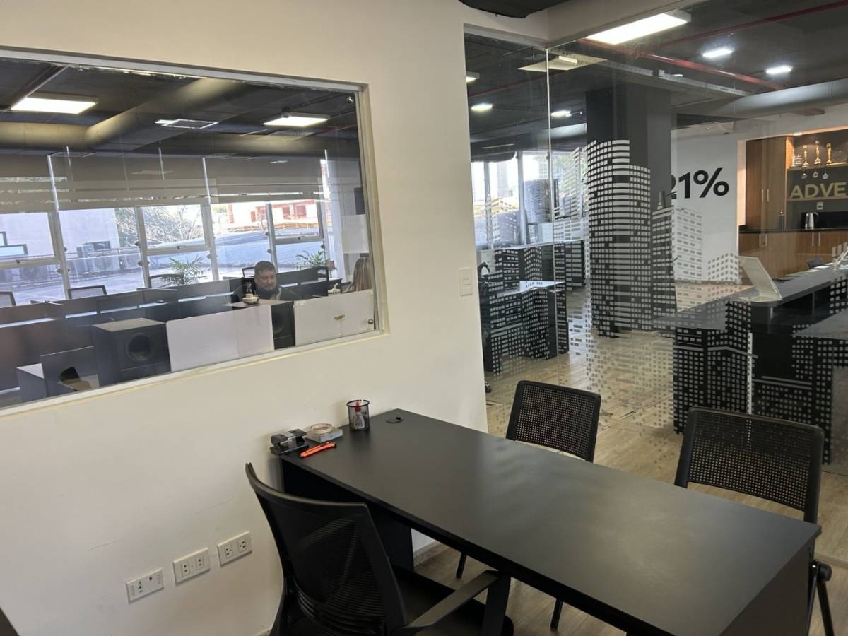 EN ALQUILER OFICINA EN ZONA VILLAMORRA — foto 2