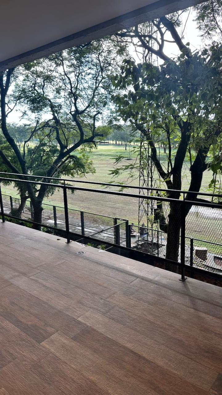 En Alquiler - Departamento de 3 dormitorios en el Edificio Vista al Golf — foto 3