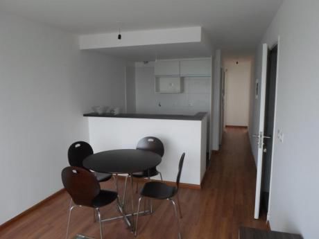A Estrenar! Piso Alto Con Doble Balcón. últimas Unidades