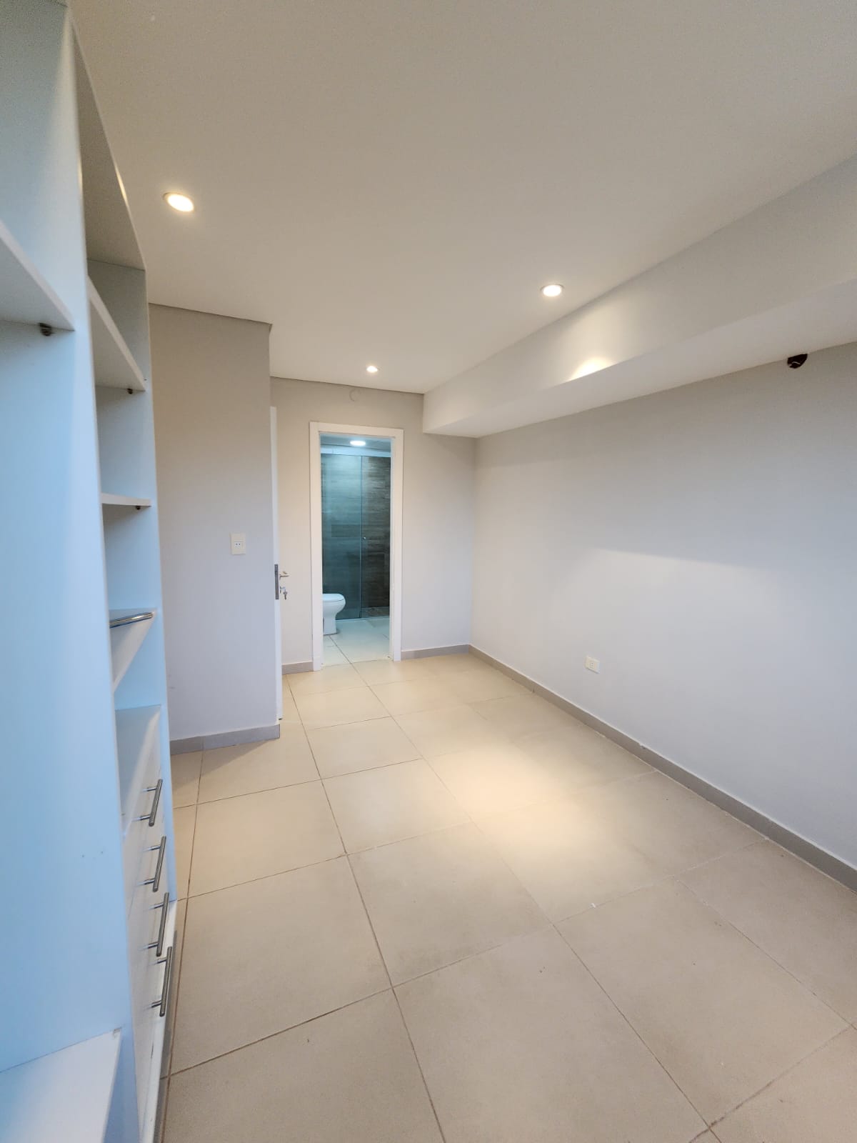 Vendo Departamento en Fernando de la Mora | 3 Dormitorios | Gs. 550 Millones — foto 3