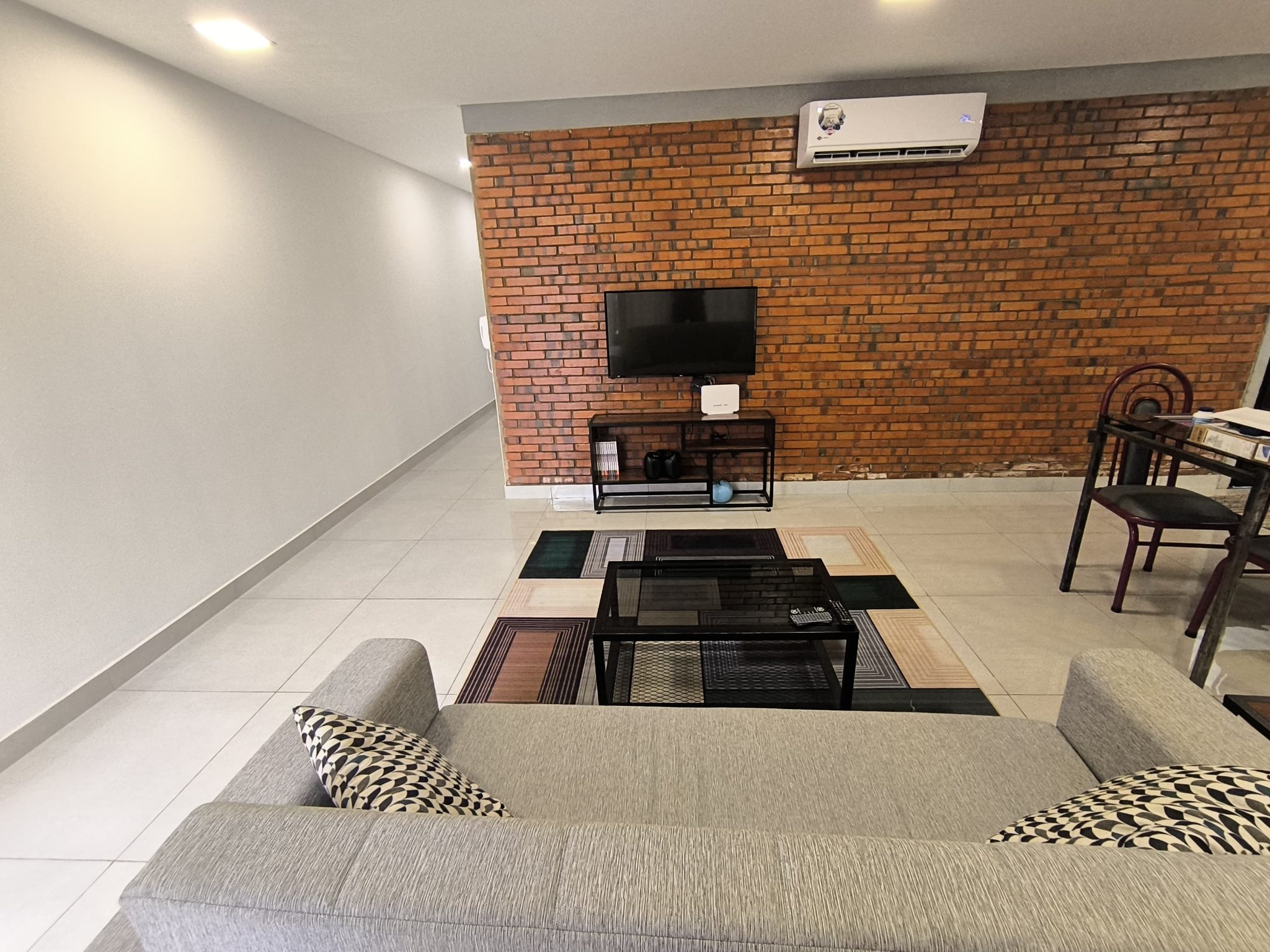 Duplex De Tres Habitaciones A La Venta - Barrio Jardin  - Cambyreta — foto 3