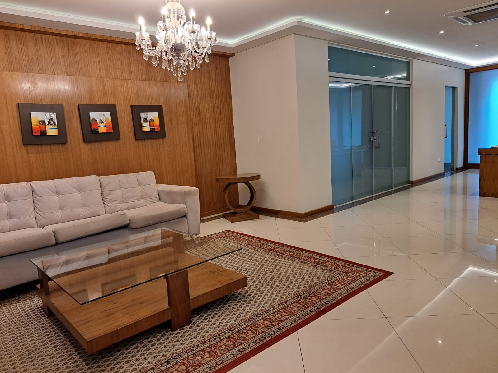 Departamento en alquiler en Villa Morra