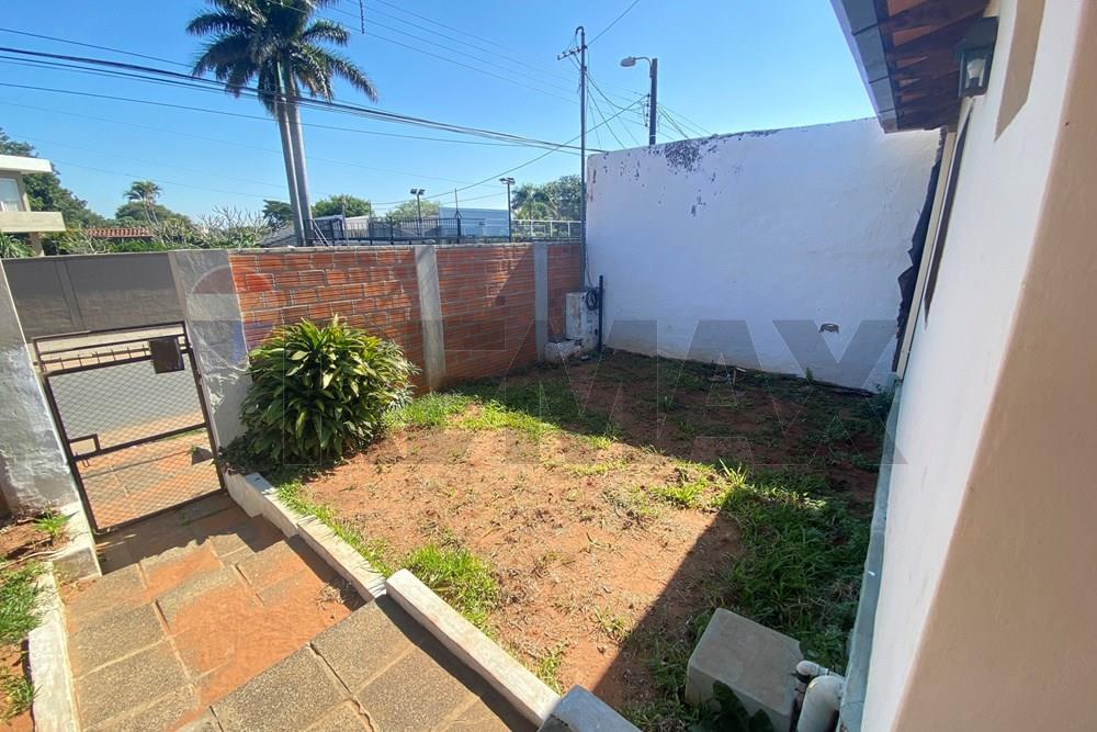 Casa - Alquiler - Lambaré, Paraguay — foto 2