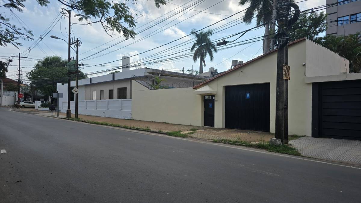 VENDO PROPIEDAD COMERCIAL EN MCAL. LOPEZ EN ASUNCION — foto 2