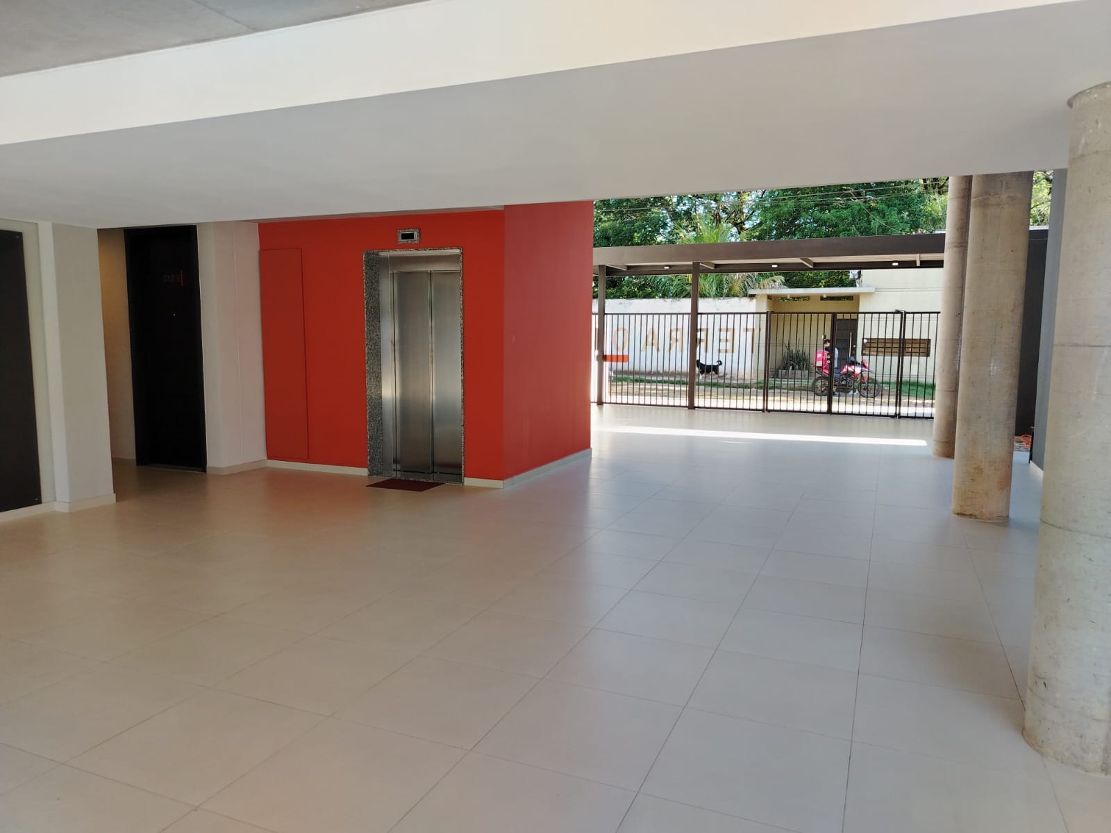 Departamento en alquiler en Luque — foto 3