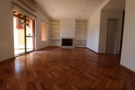 Alquilo Duplex Con Piscina Barrio Trinidad