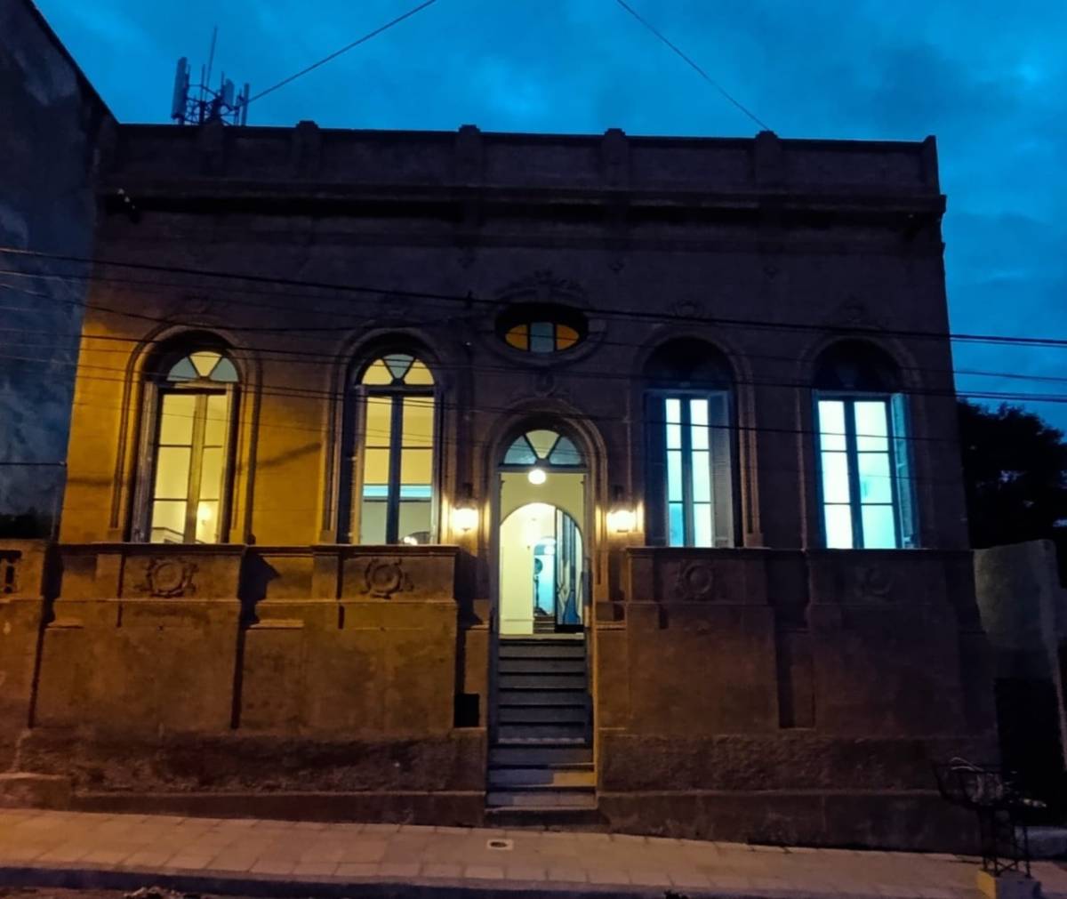 ALQUILO IMPORTANTE PROPIEDAD EN EL CENTRO DE ASUNCION